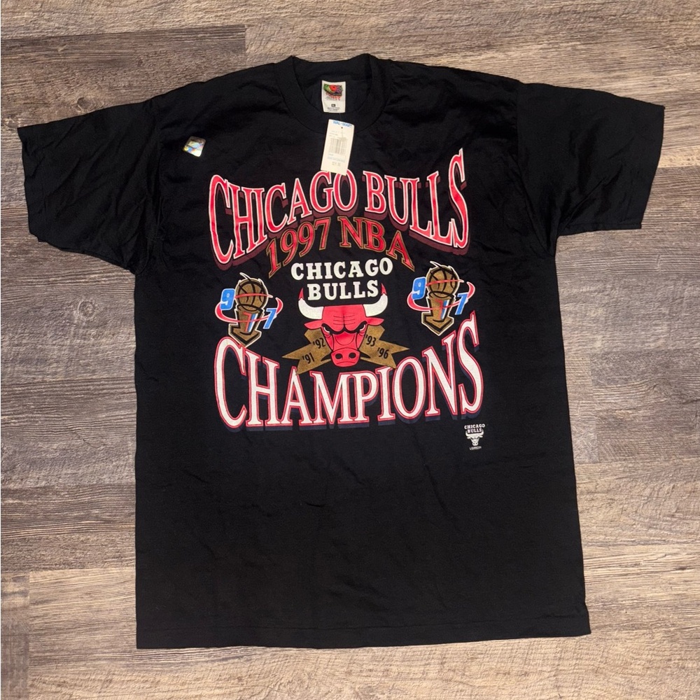 VINTAGE 1997 Chicago Bulls NBA Champions T-Shirt NWT Single Stitch Fruit Loom XL